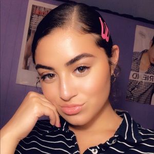 Meet your Posher, Destinlee